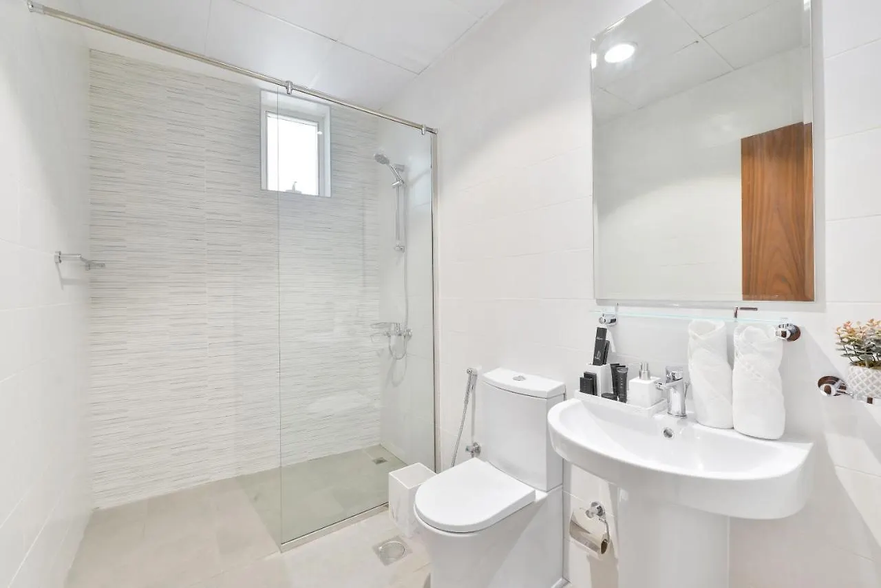 Dunya Tower - Downtown Luxury - 5 Min Walk To Dubai Mall! 0*,  United Arab Emirates